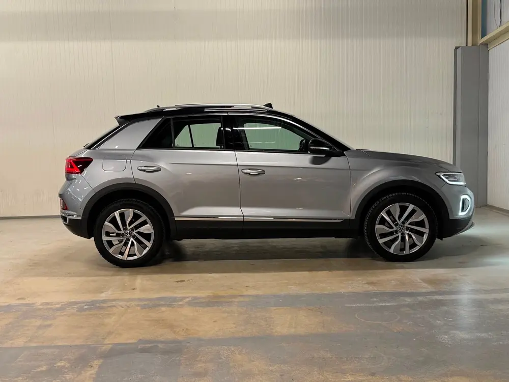 Volkswagen T-Roc 1.5 TSI Style | PANO | IQ LIGHTS | BEATS AU uit 2022, foto 6