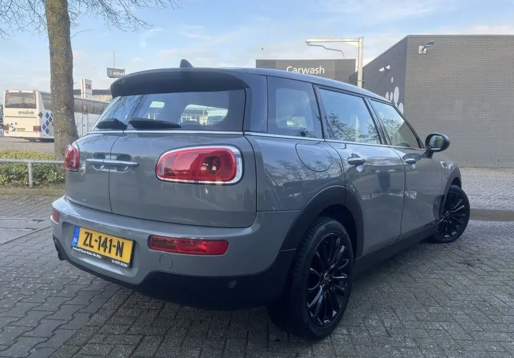 Mini Clubman 1.5 One AUTOMAAT uit 2019, foto 4