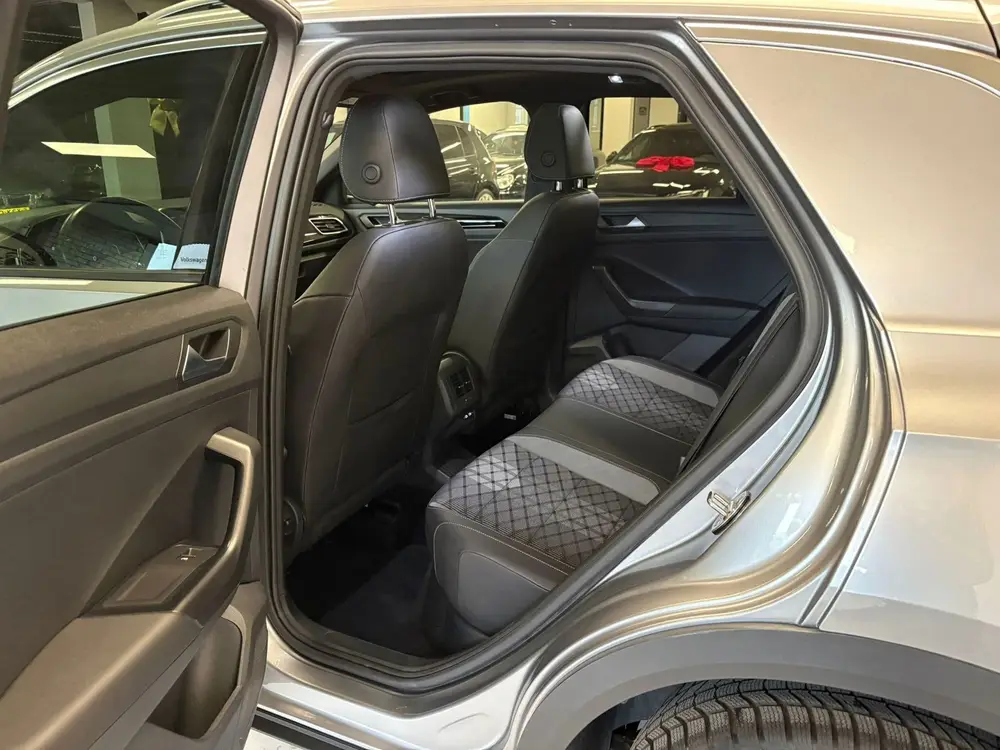 Volkswagen T-Roc 1.5 TSI Sport Business 3X R-Line PANO/IQ-LI uit 2022, foto 13