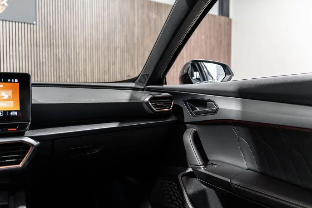 Cupra Formentor 1.4 e-Hybrid Business Pano Leder Camera Le uit 2022, foto 15