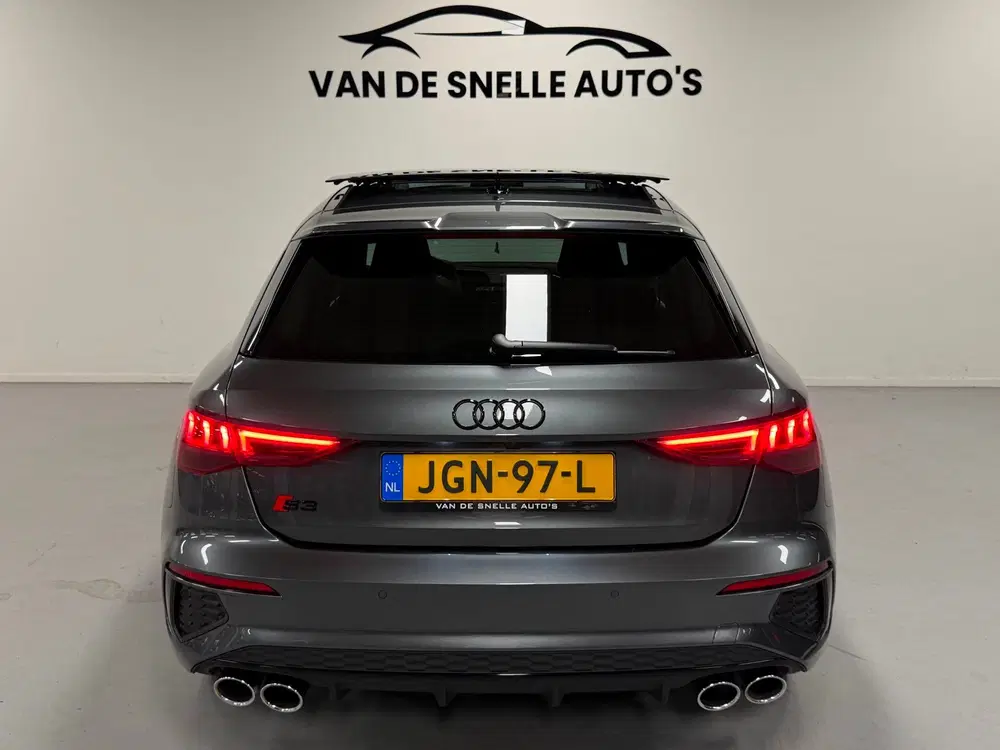 Audi S3 2.0 TFSI S3 quattro Edition One PANO uit 2022, foto 10