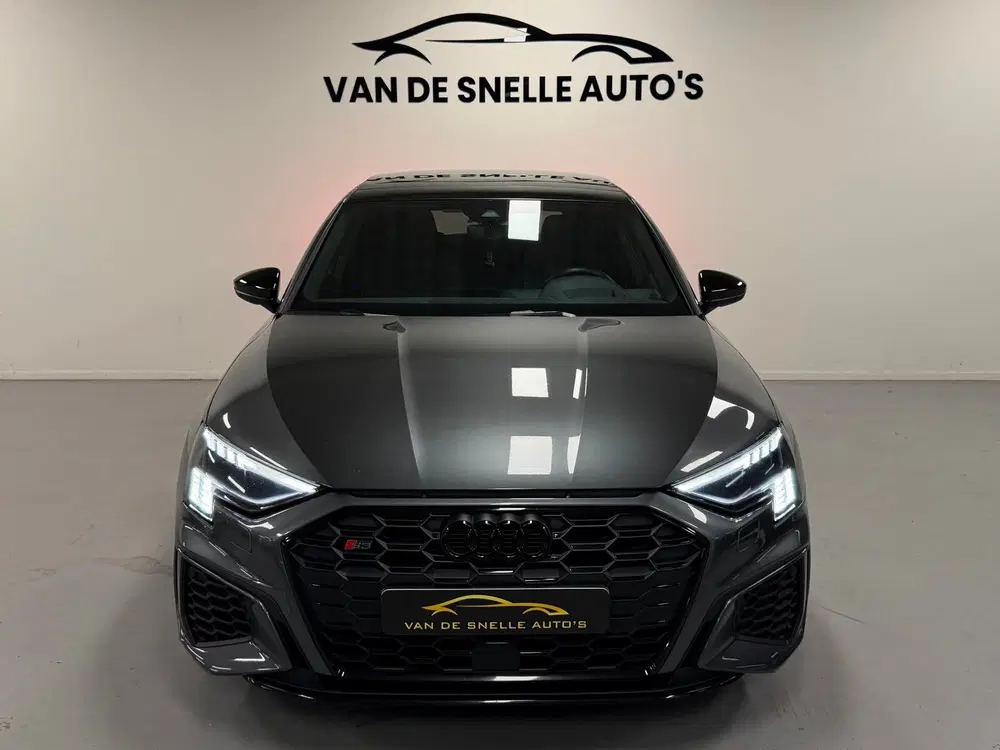 Audi S3 2.0 TFSI S3 quattro Edition One PANO uit 2022, foto 2