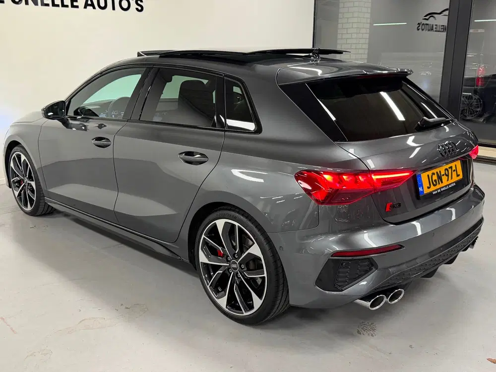Audi S3 2.0 TFSI S3 quattro Edition One PANO uit 2022, foto 8