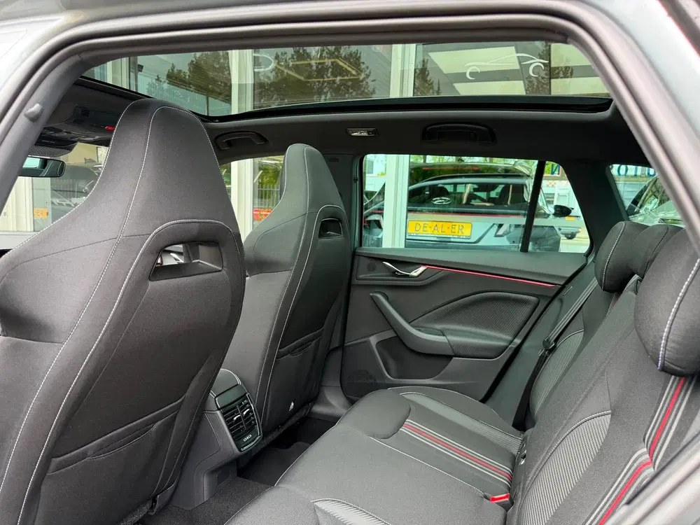 Skoda Kamiq 1.5 TSI Monte Carlo150PK PANO uit 2026, foto 13