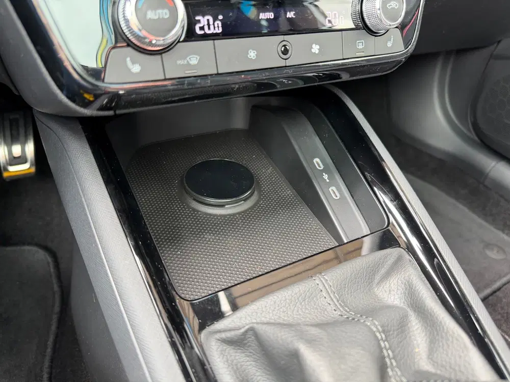 Skoda Kamiq 1.5 TSI Monte Carlo150PK PANO uit 2026, foto 18