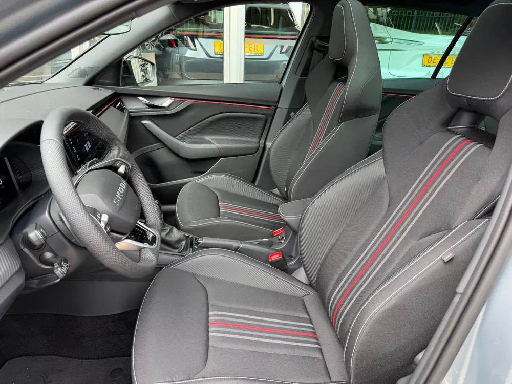 Skoda Kamiq 1.5 TSI Monte Carlo150PK PANO uit 2026, foto 9