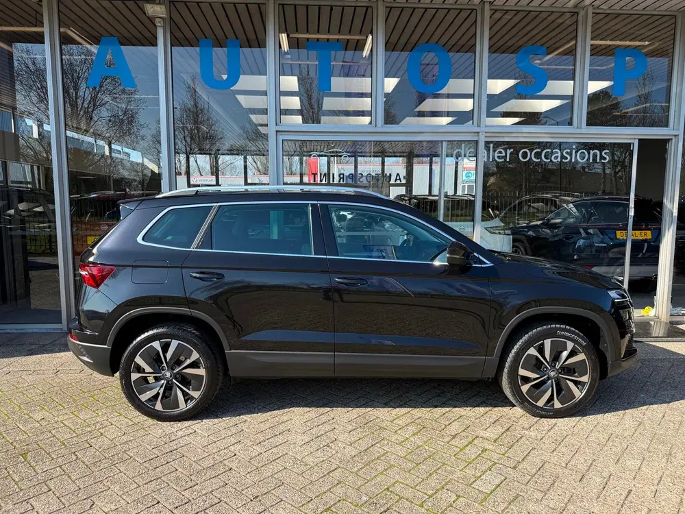 Skoda Karoq 1.5 TSI ACT Business Edition 150PK PANO uit 2025, foto 4