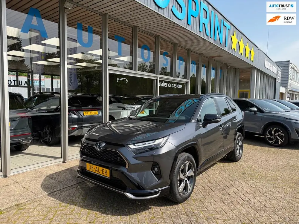 Toyota RAV4 2.5 Plug-in Hybrid AWD 300 Dynamic 306 PK DIREKT uit 2026