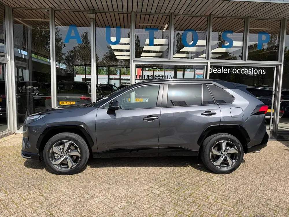 Toyota RAV4 2.5 Plug-in Hybrid AWD 300 Dynamic 306 PK DIREKT uit 2026, foto 3
