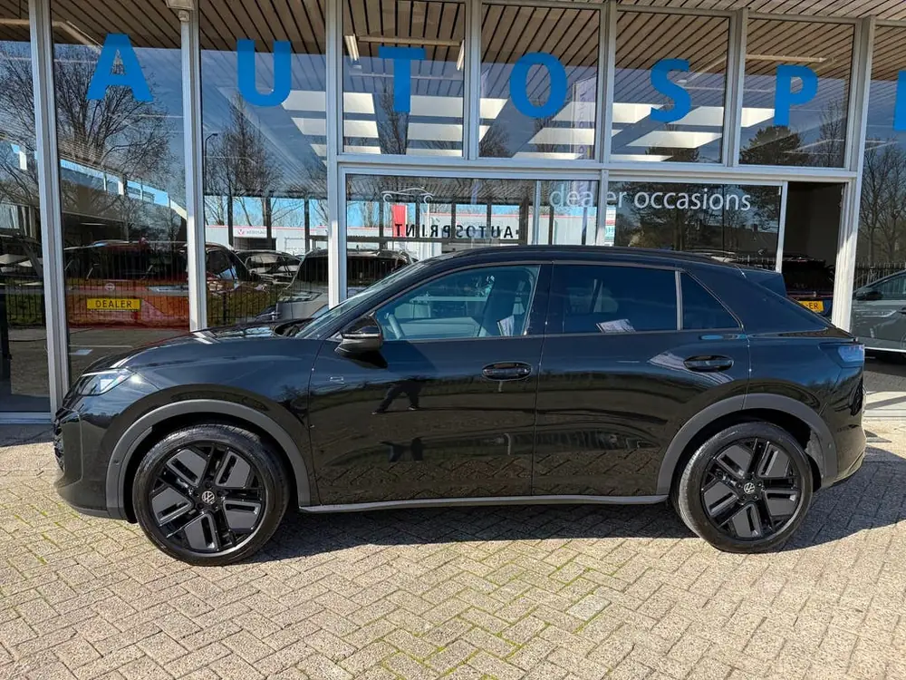 Volkswagen T-Roc 1.5 TSI MILD HYBRID R-Line 150PK / ACHTERUI uit 2026, foto 3