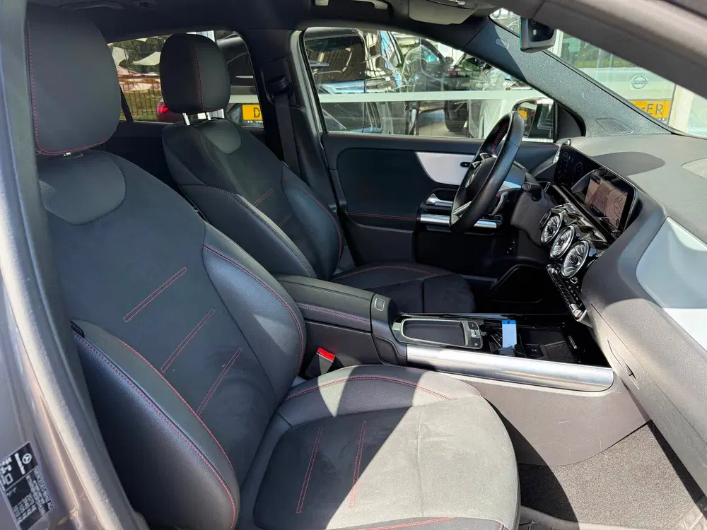 Mercedes-Benz GLA 200 AMG Line 163PK uit 2024, foto 17