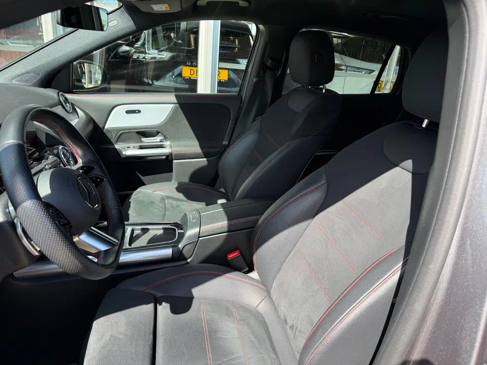Mercedes-Benz GLA 200 AMG Line 163PK uit 2024, foto 8