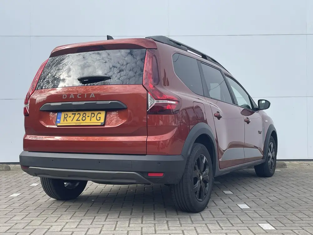 Dacia Jogger 1.0 TCe 100 Bi-Fuel Extreme 5p. Climate co uit 2022, foto 2
