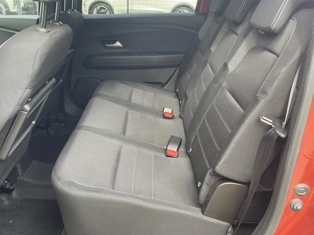 Dacia Jogger 1.0 TCe 100 Bi-Fuel Extreme 5p. Climate co uit 2022, foto 8