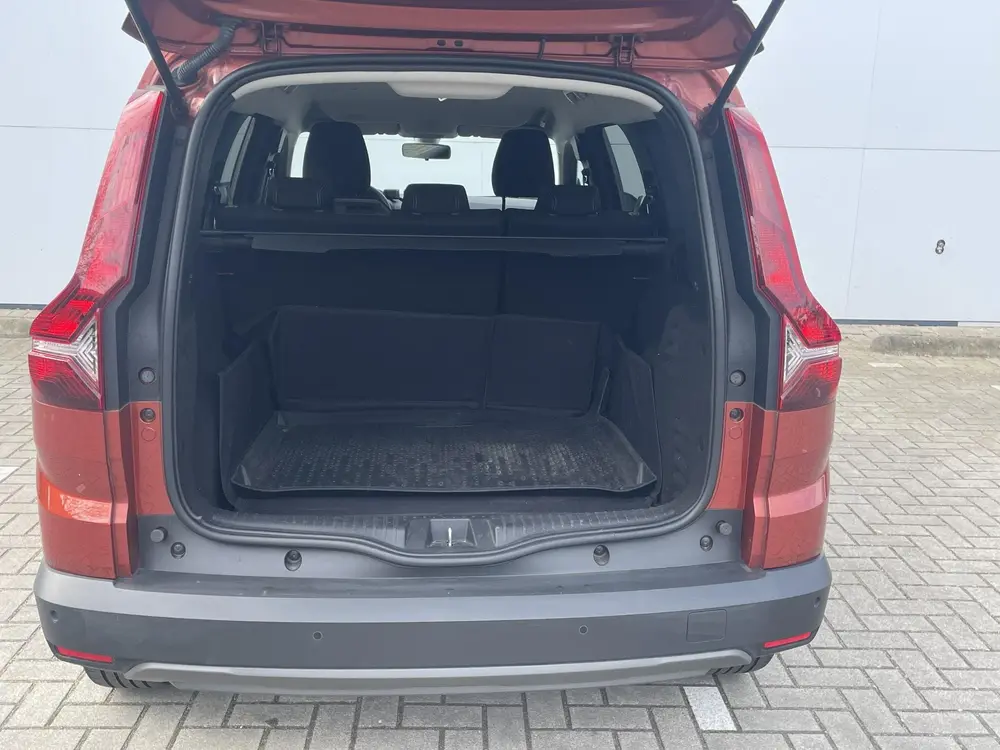 Dacia Jogger 1.0 TCe 100 Bi-Fuel Extreme 5p. Climate co uit 2022, foto 9