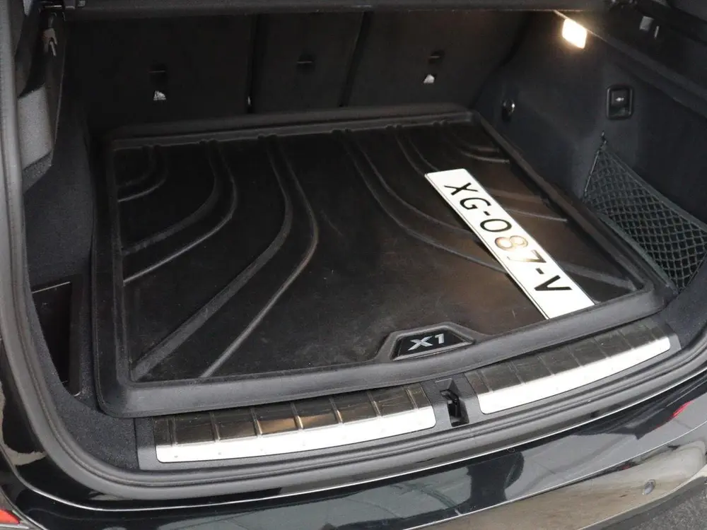 BMW X1 | Panoramadak | Leder | Stoe uit 2019, foto 13