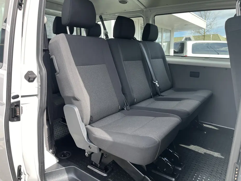Volkswagen Transporter T6.1 Kombi 2.0 TDI L1H1-9-Persoons Ex uit 2020, foto 8