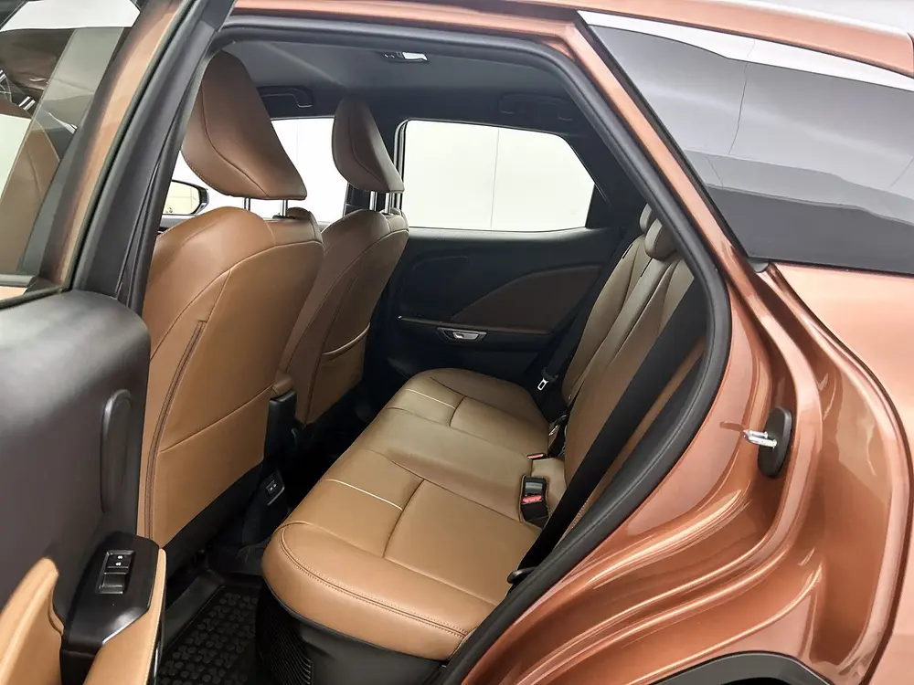 Lexus LBX Relax AWD + Advanced Pack uit 2025, foto 18
