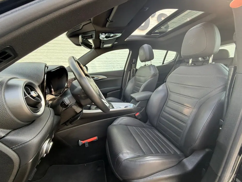 Alfa Romeo Tonale 1.5T Hybrid Ti Panorama Pdc+Camera Carplay uit 2023, foto 2
