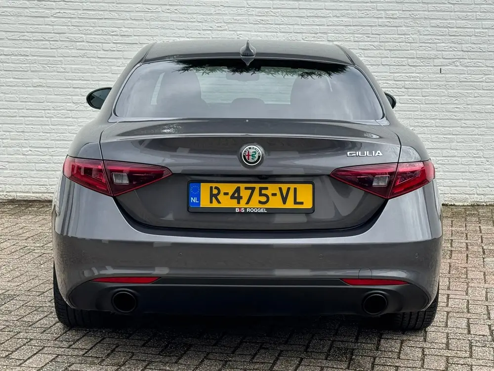 Alfa Romeo Giulia 2.0T Sprint Leder elektrisch+verwarmd Stuu uit 2022, foto 16