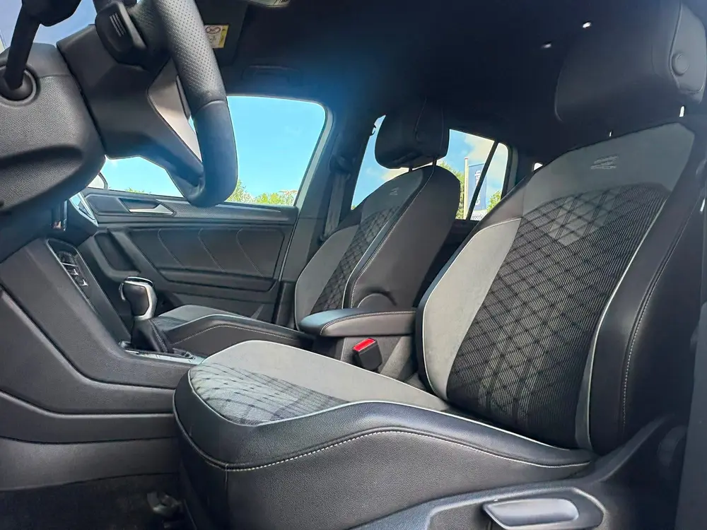 Volkswagen Tiguan 1.4 TSI eHybrid R-Line Business+ 245pk Tre uit 2022, foto 18