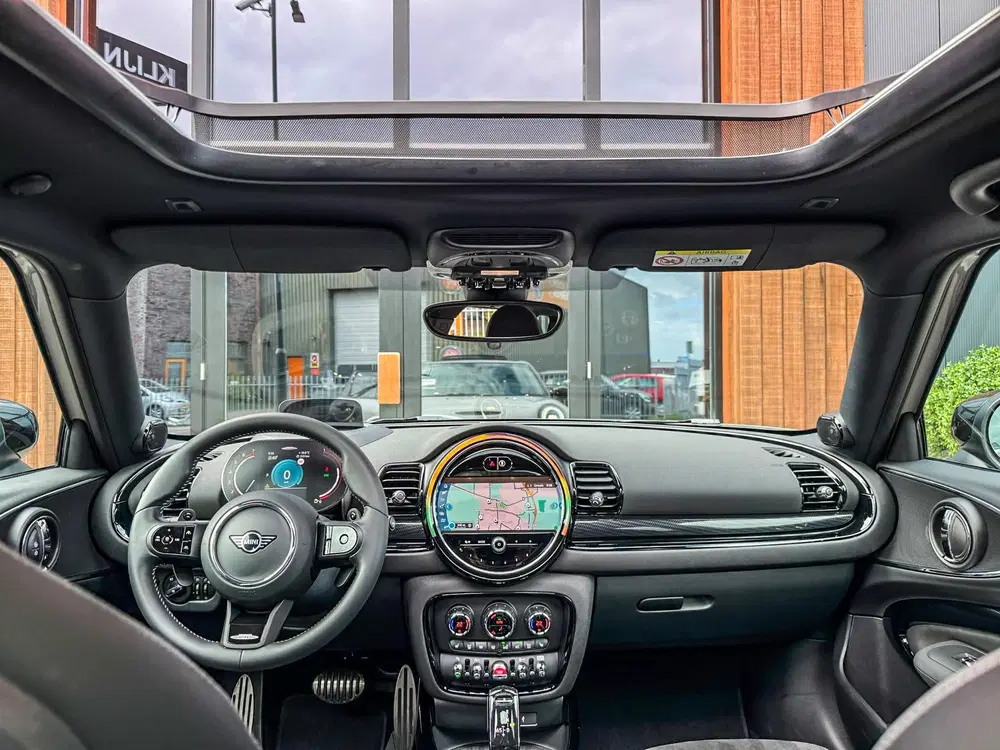 Mini Clubman 2.0 JCW ALL4 John Cooper Works F1 aut 306p uit 2023, foto 2