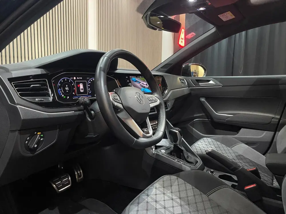 Volkswagen Taigo 1.5 TSI R-Line R-Line Business+ | Panodak | uit 2022, foto 16