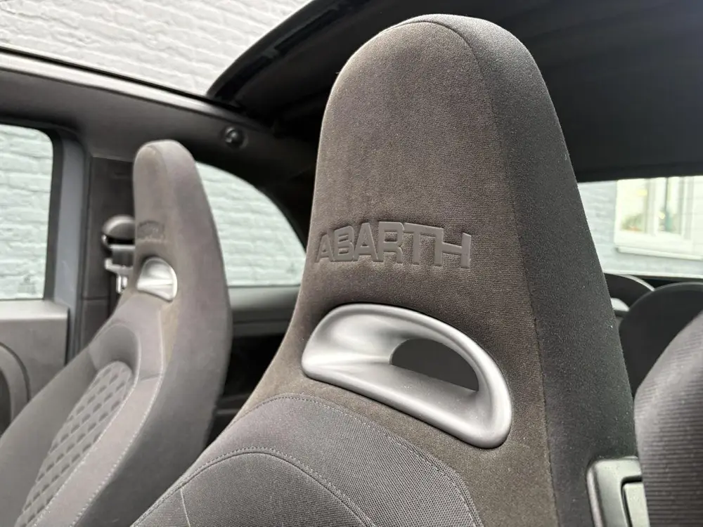 Abarth 595C 1.4 T-Jet 145pk | Summer Deals | Cabrio | Carpla uit 2021, foto 12