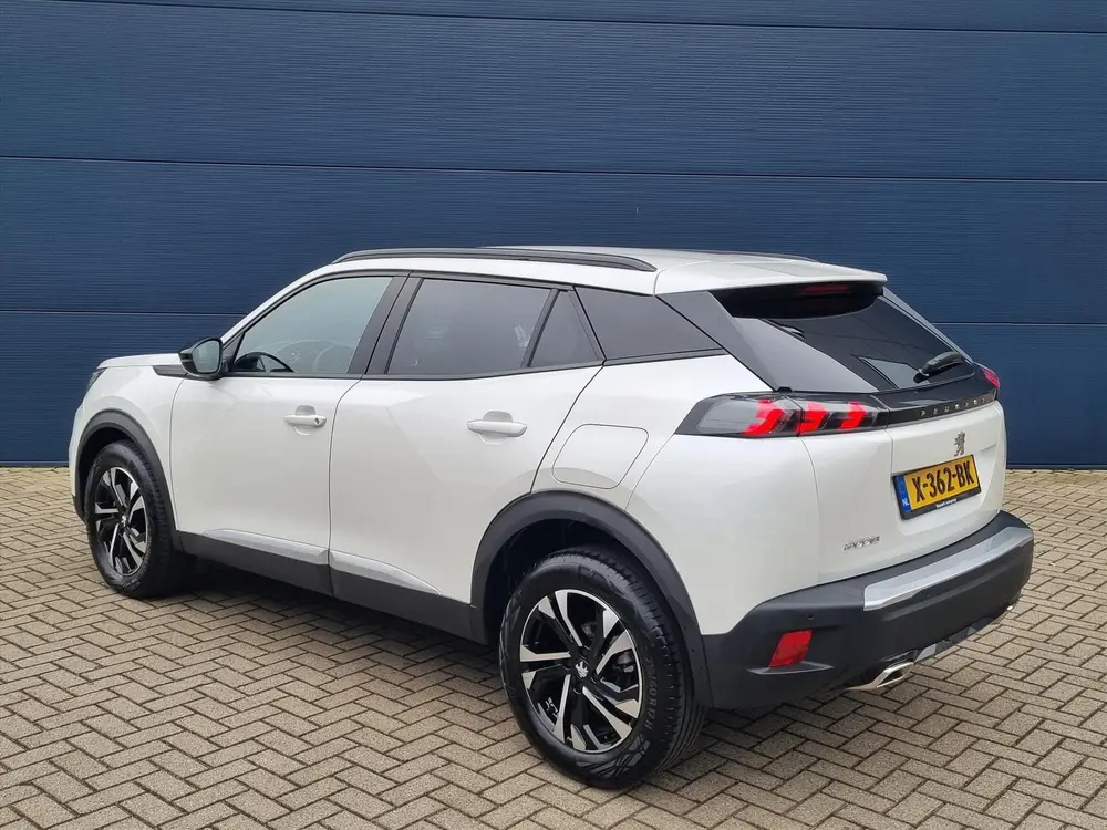 Peugeot 2008 1.2 Turbo 130pk Allure Pack Automaat SUMME uit 2023, foto 4