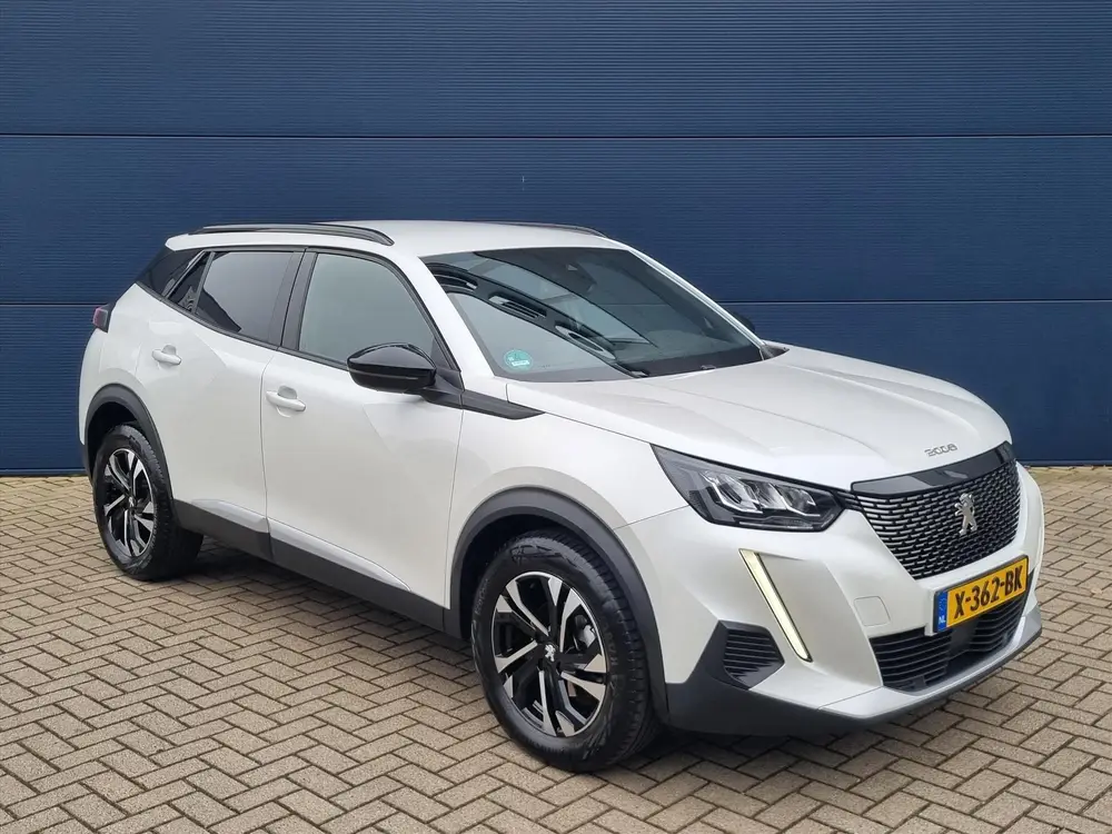 Peugeot 2008 1.2 Turbo 130pk Allure Pack Automaat SUMME uit 2023, foto 8