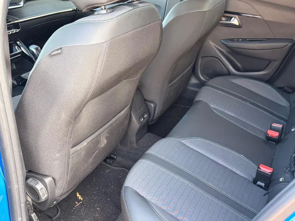 Peugeot 208 1.2 Allure Pack 75pk uit 2022, foto 19
