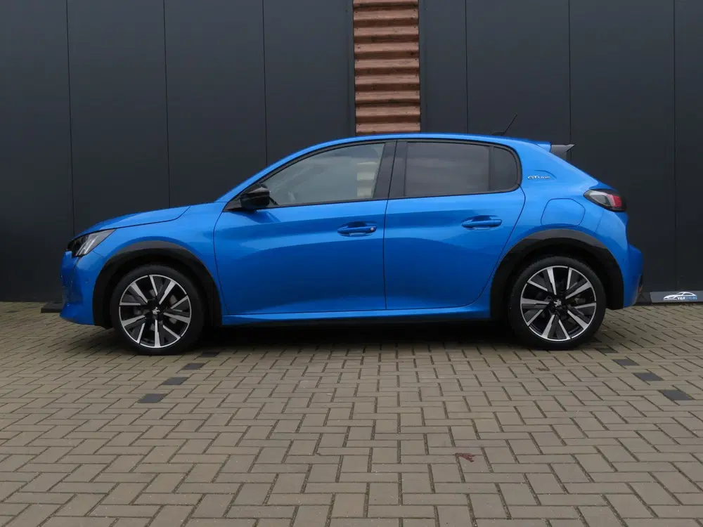 Peugeot 208 1.2 PureTech Automaat GT Pack 1e Eigenaar uit 2020, foto 2