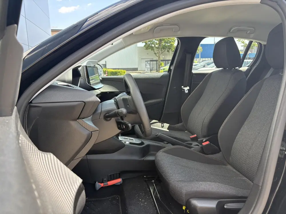 Peugeot 208 1.2 Hybrid 110 e-DCS6 Business uit 2026, foto 10
