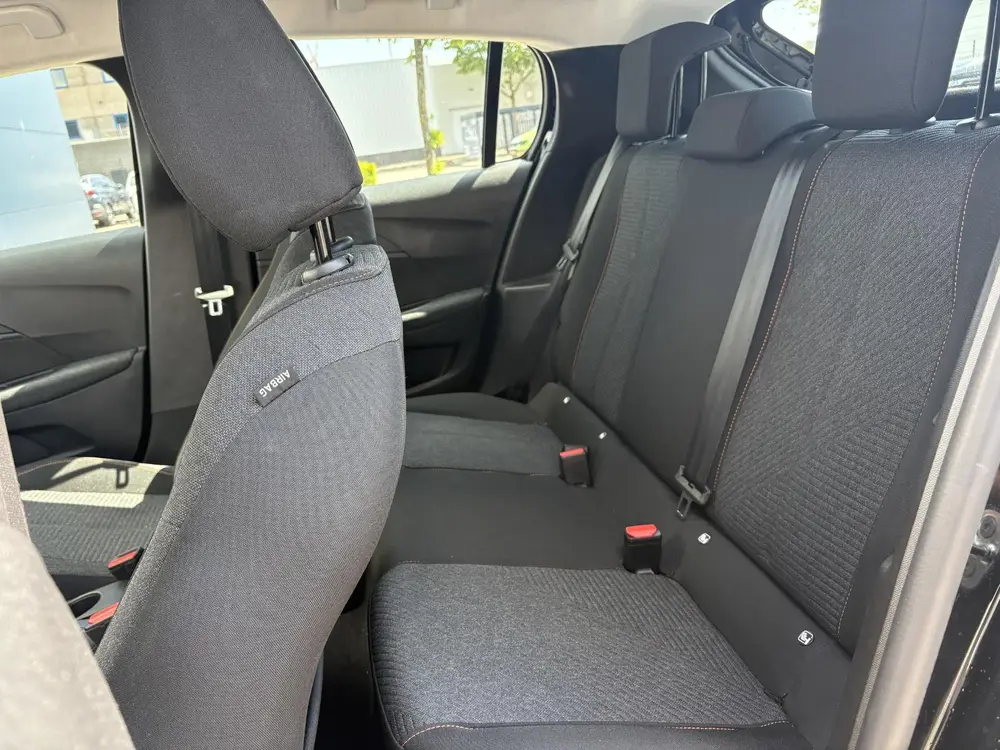 Peugeot 208 1.2 Hybrid 110 e-DCS6 Business uit 2026, foto 11