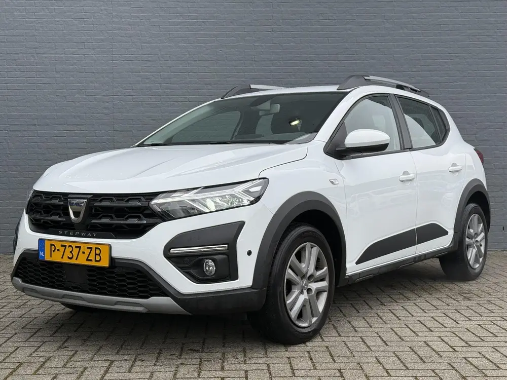 Dacia Sandero 1.0 TCe 90pk CVT GPF Stepway Comfort uit 2022, foto 2
