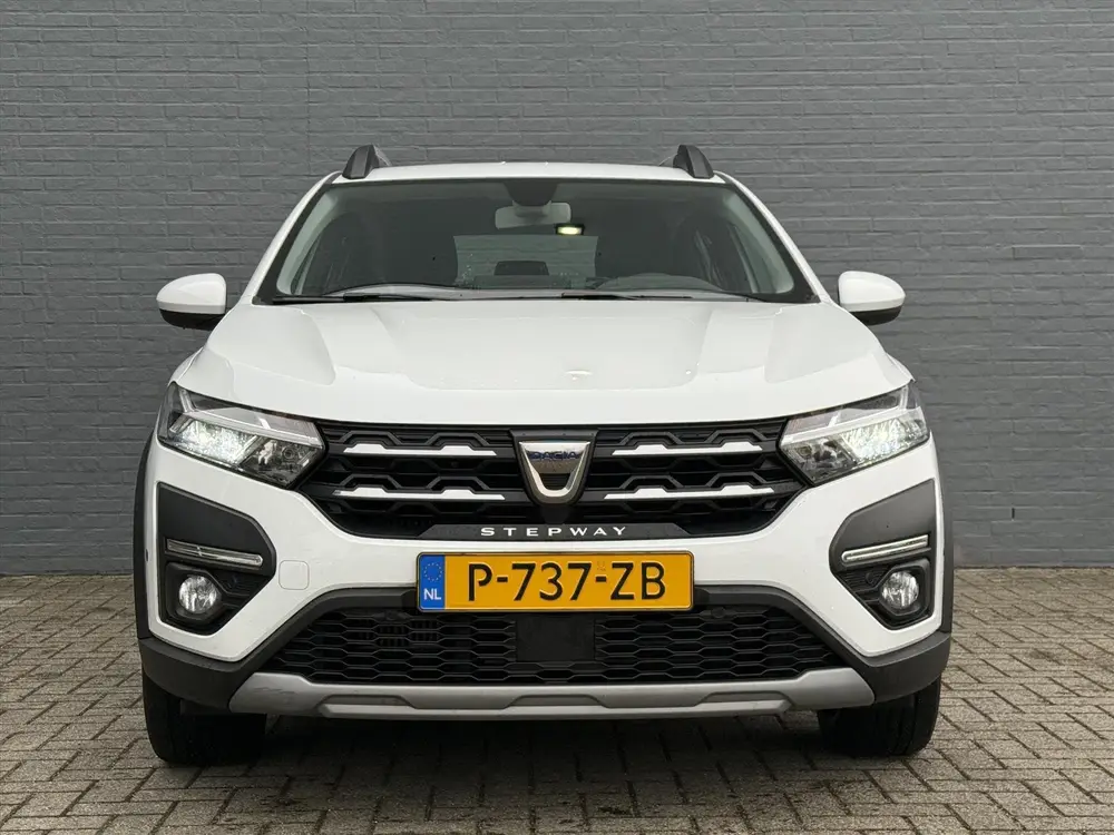 Dacia Sandero 1.0 TCe 90pk CVT GPF Stepway Comfort uit 2022, foto 3