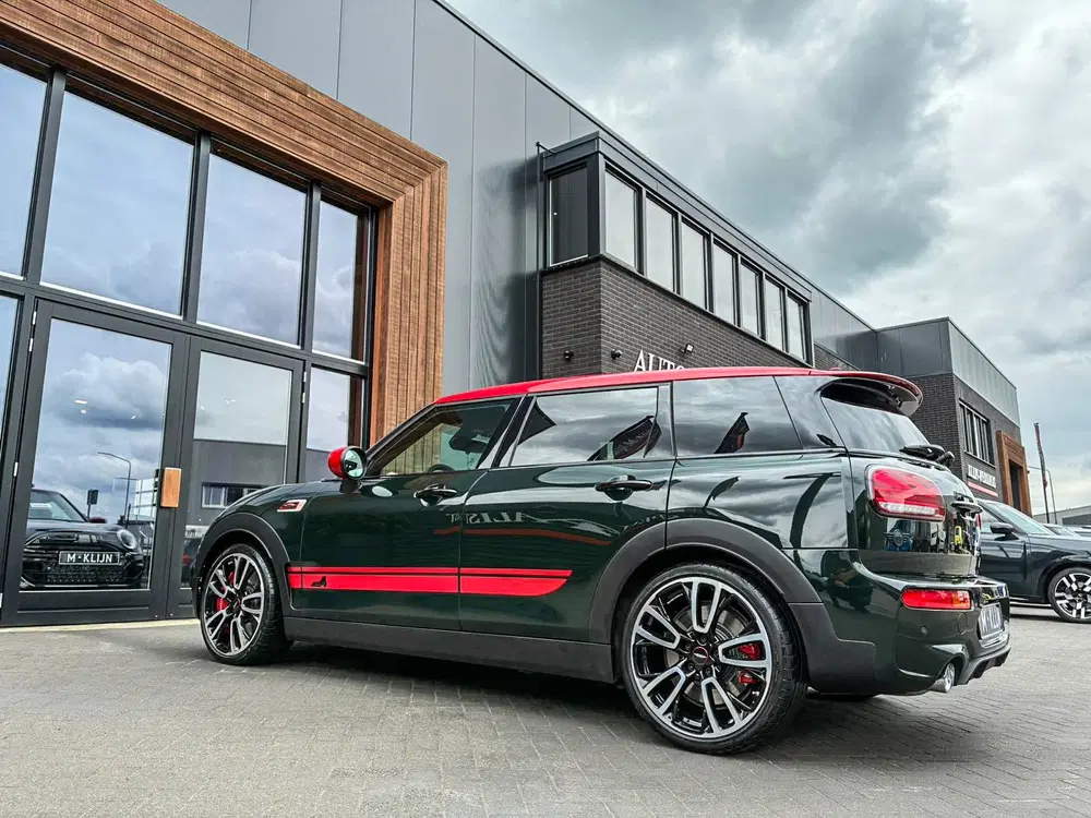 Mini Clubman 2.0 JCW ALL4 John Cooper Works f1 aut 306p uit 2023, foto 3