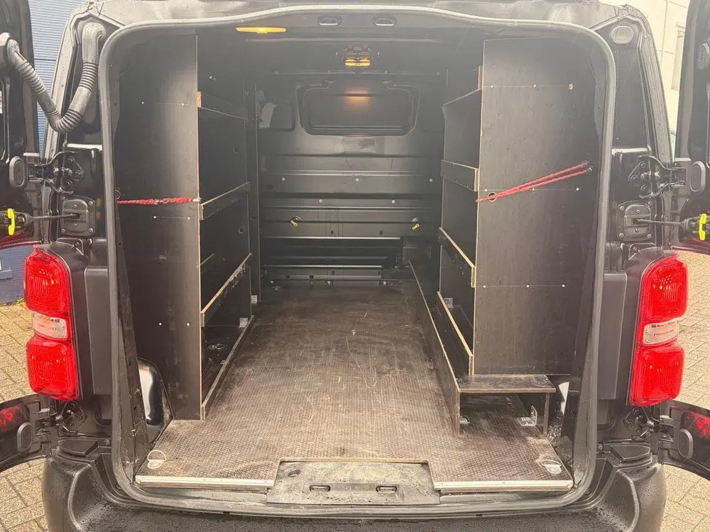 Citroën Jumpy GB M 2.0 BlueHDi 145PK 3-zits uit 2023, foto 4