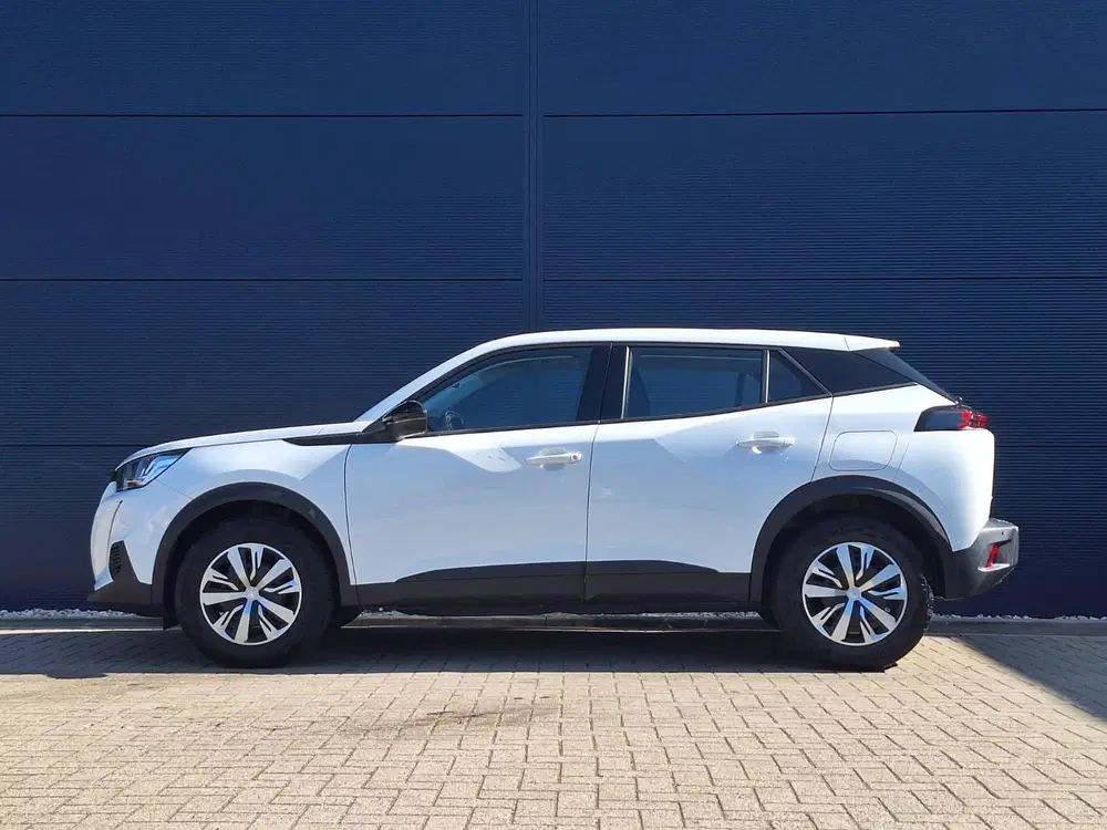Peugeot 2008 1.2 Puretech 100pk Active uit 2022, foto 2