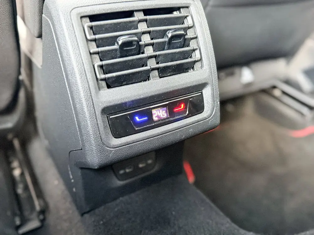 Volkswagen Golf 8 GTI Clubsport 300PK | DOWNPIPE | PANO | IQ uit 2021, foto 16