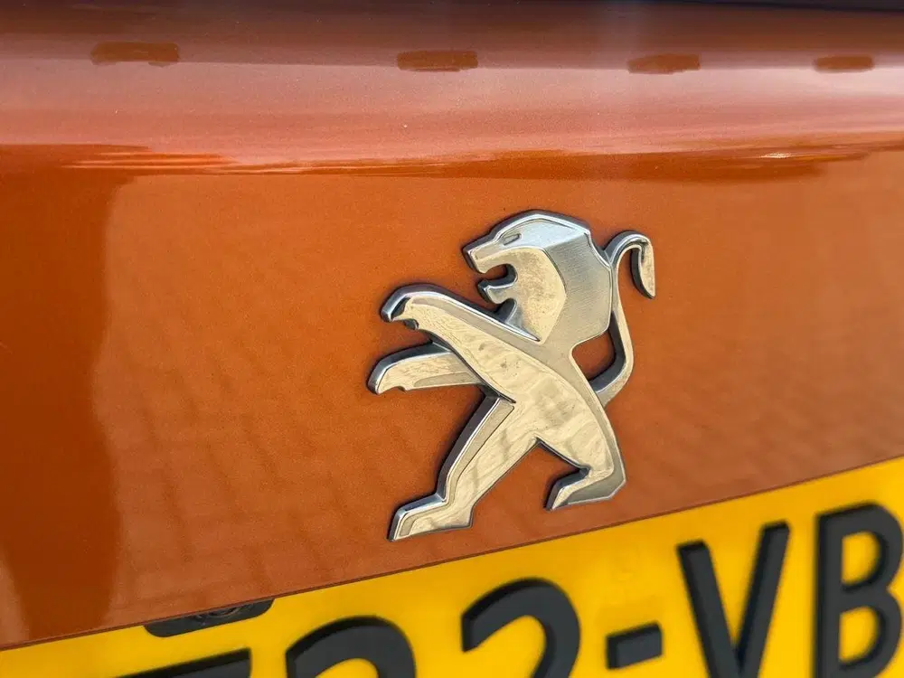 Peugeot 2008 1.2 Puretech 130pk GT Pack uit 2021, foto 19