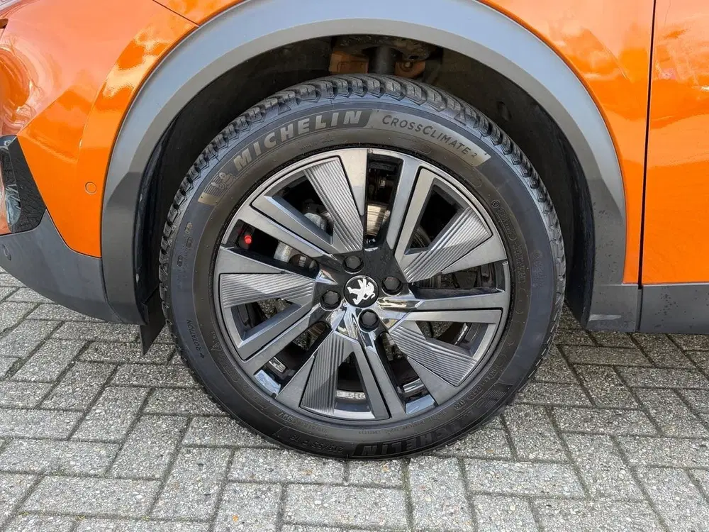 Peugeot 2008 1.2 Puretech 130pk GT Pack uit 2021, foto 9
