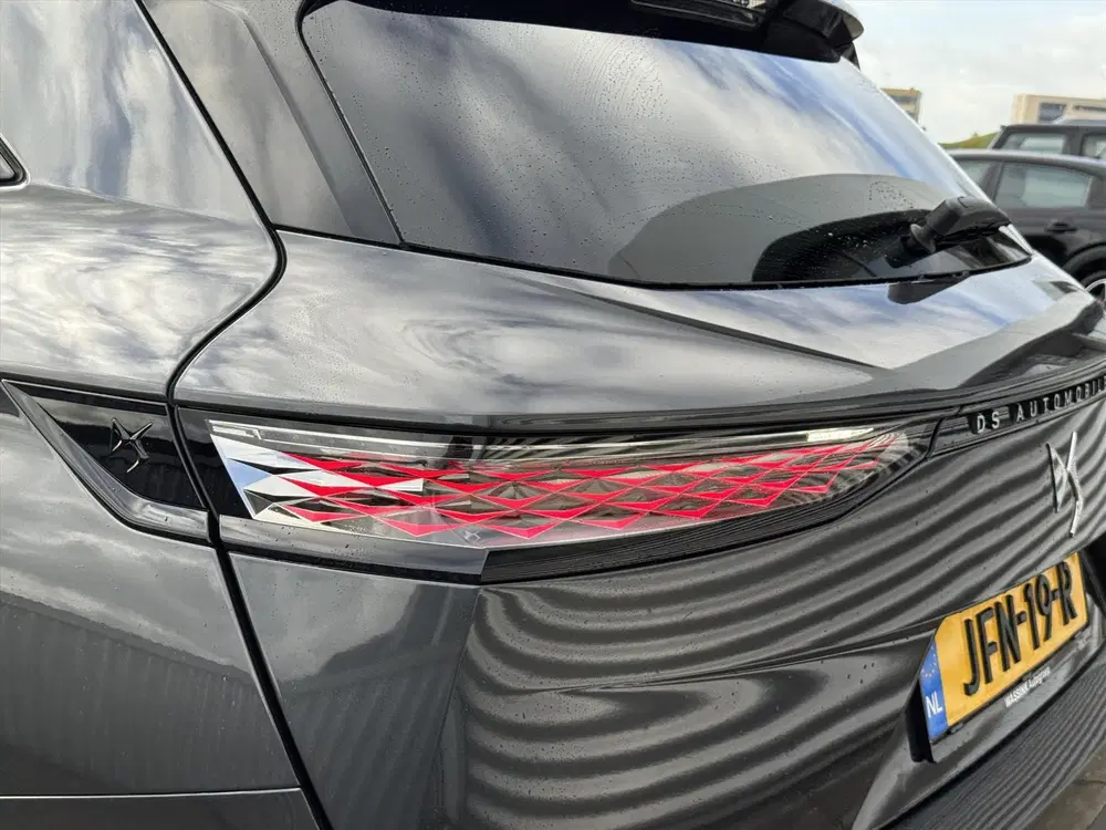 DS Automobiles DS 7 DS DS 7 1.6 E-TENSE 225PK Automaat Ligne B uit 2025, foto 13