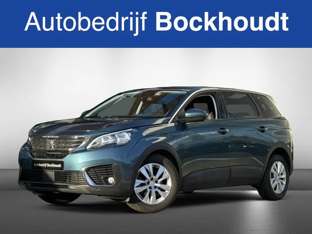 Peugeot 5008 1.2 PT Executive uit 2020