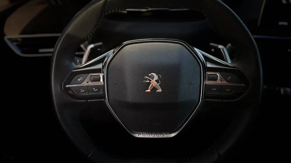 Peugeot 5008 1.2 PT Executive uit 2020, foto 11