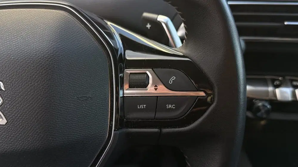 Peugeot 5008 1.2 PT Executive uit 2020, foto 13