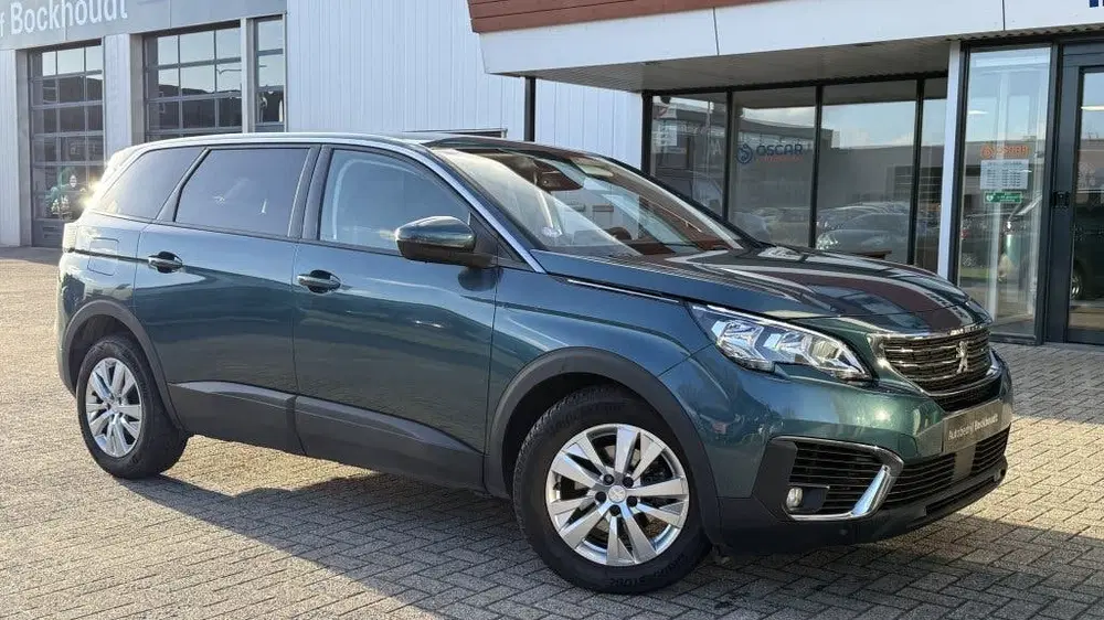 Peugeot 5008 1.2 PT Executive uit 2020, foto 4