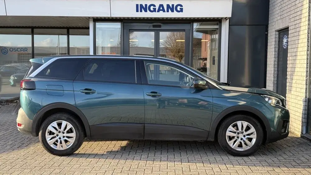 Peugeot 5008 1.2 PT Executive uit 2020, foto 5