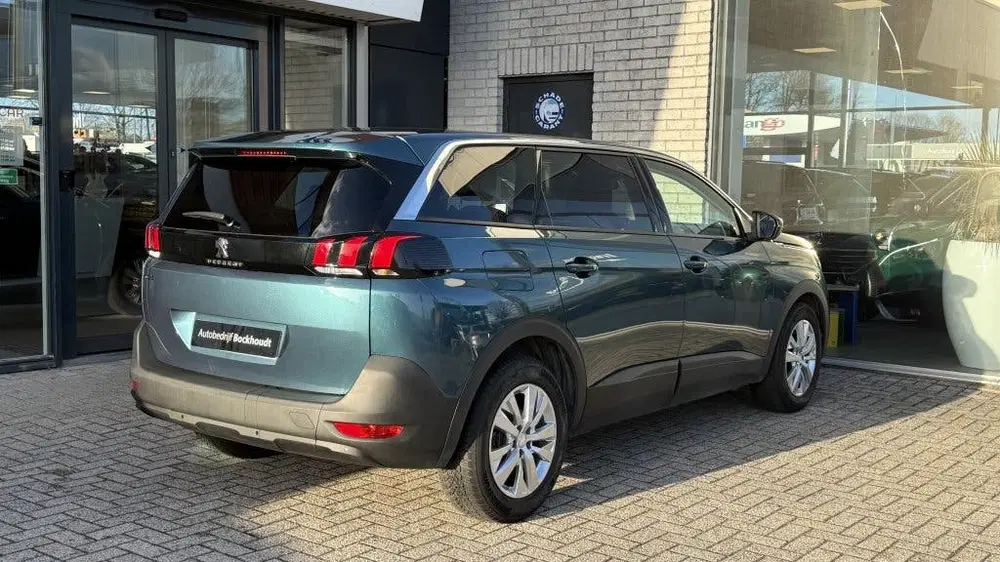 Peugeot 5008 1.2 PT Executive uit 2020, foto 6