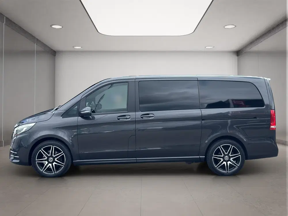 Mercedes-Benz V-Klasse V 300d 4-Matic Lang AMG DC Edition uit 2021, foto 2